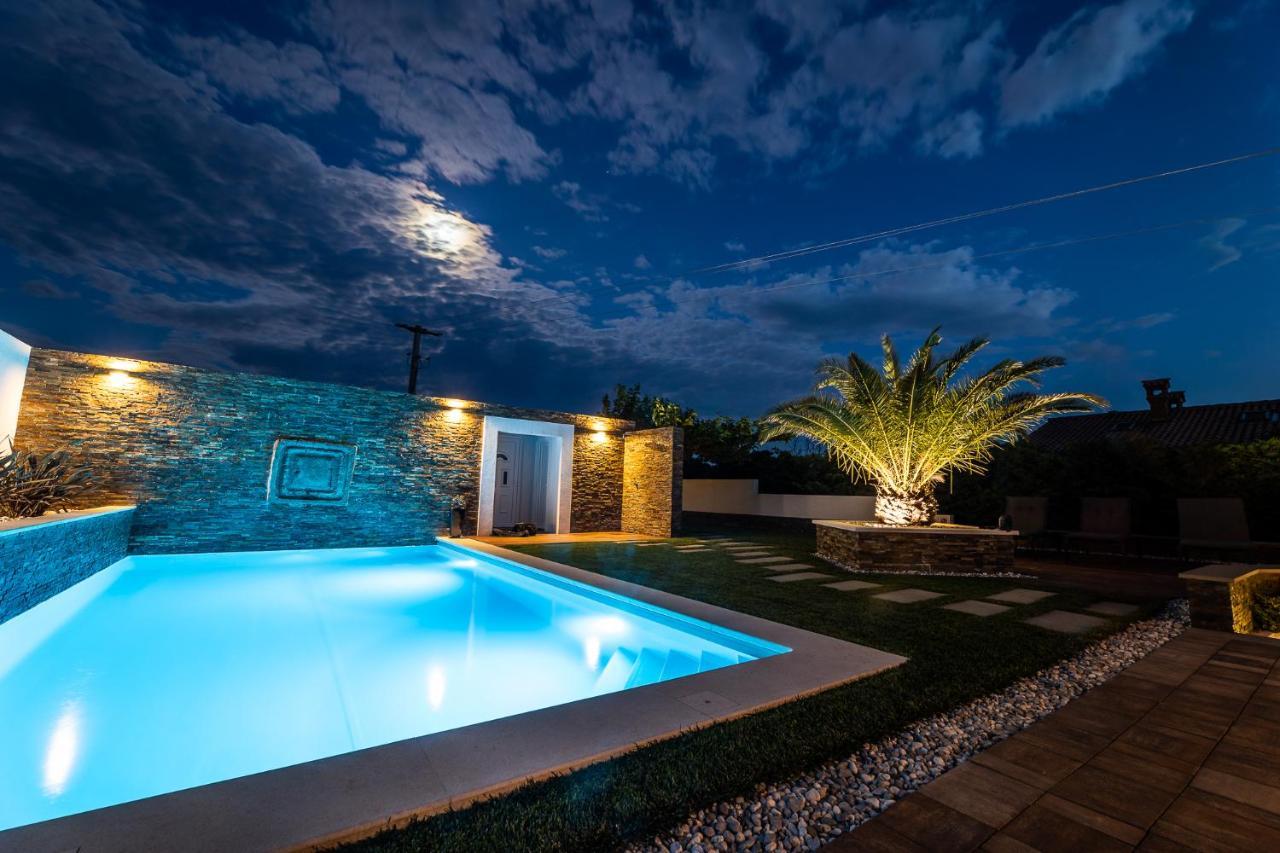 Villa Sunset Pool & Spa Apartments Zgornje Skofije Luaran gambar