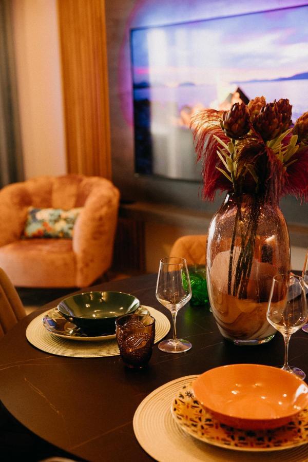 Villa Sunset Pool & Spa Apartments Zgornje Skofije Luaran gambar