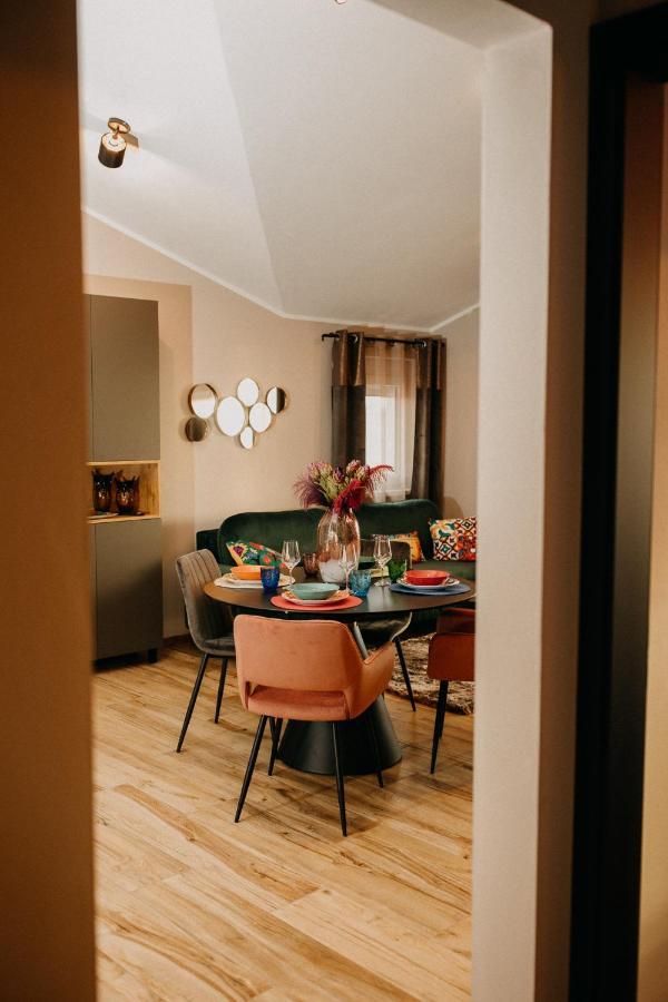 Villa Sunset Pool & Spa Apartments Zgornje Skofije Luaran gambar