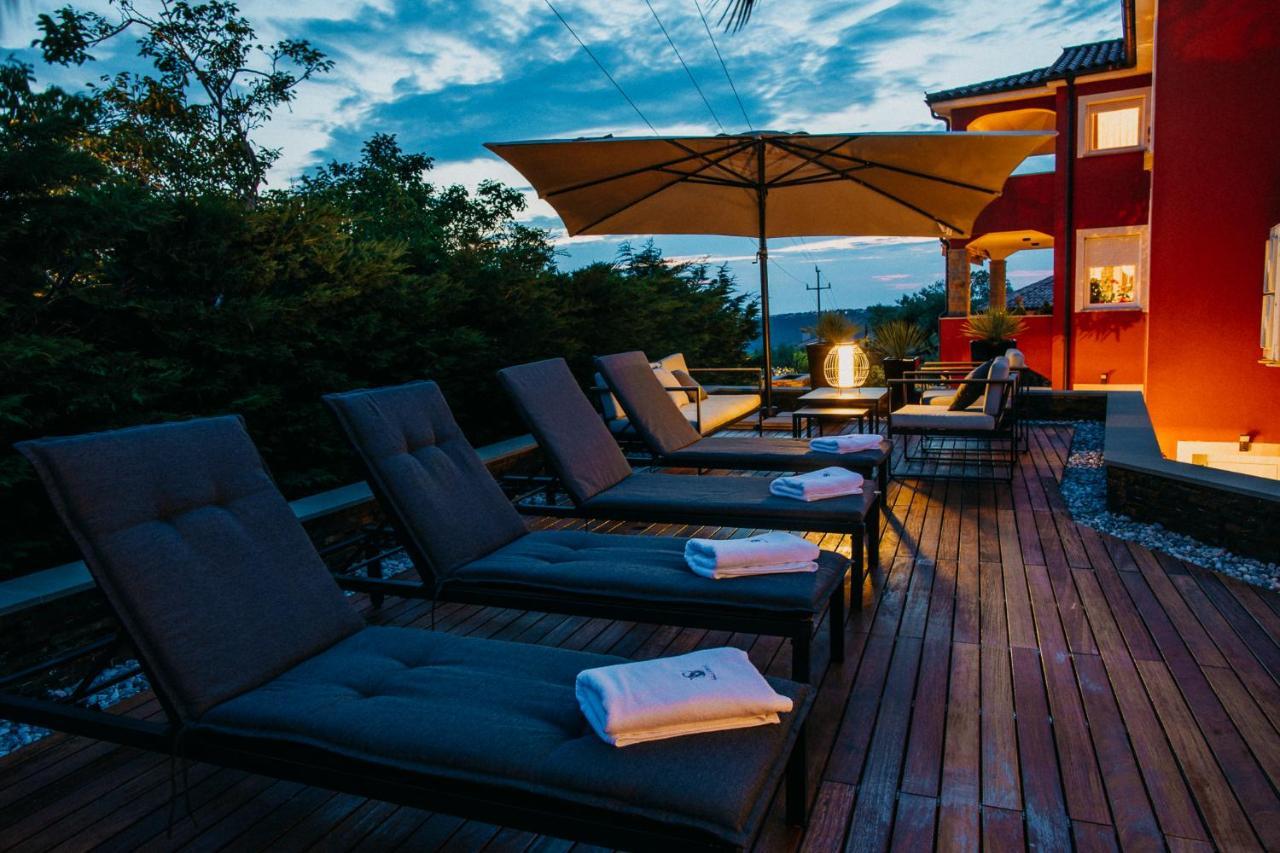 Villa Sunset Pool & Spa Apartments Zgornje Skofije Luaran gambar
