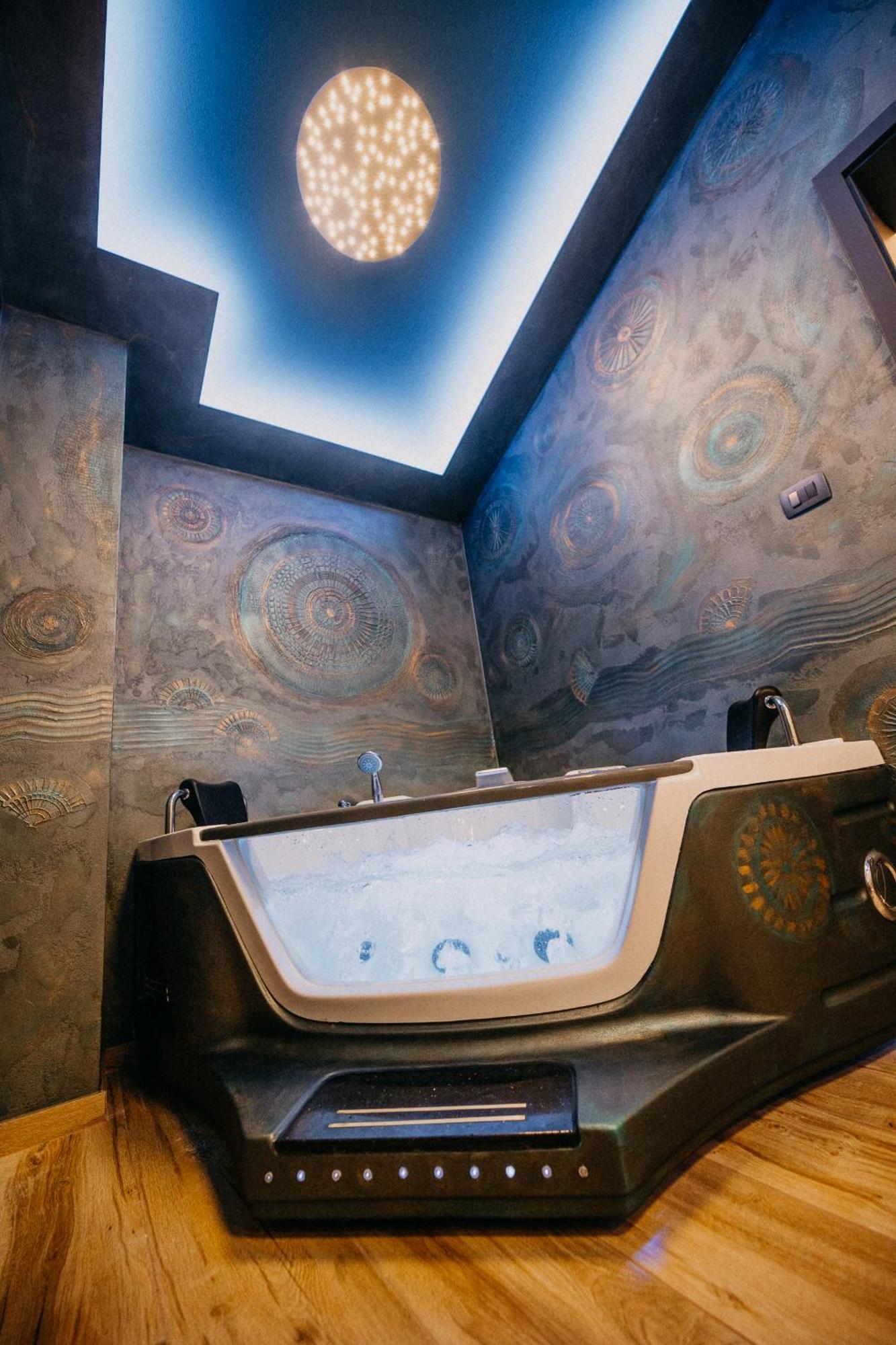 Villa Sunset Pool & Spa Apartments Zgornje Skofije Luaran gambar