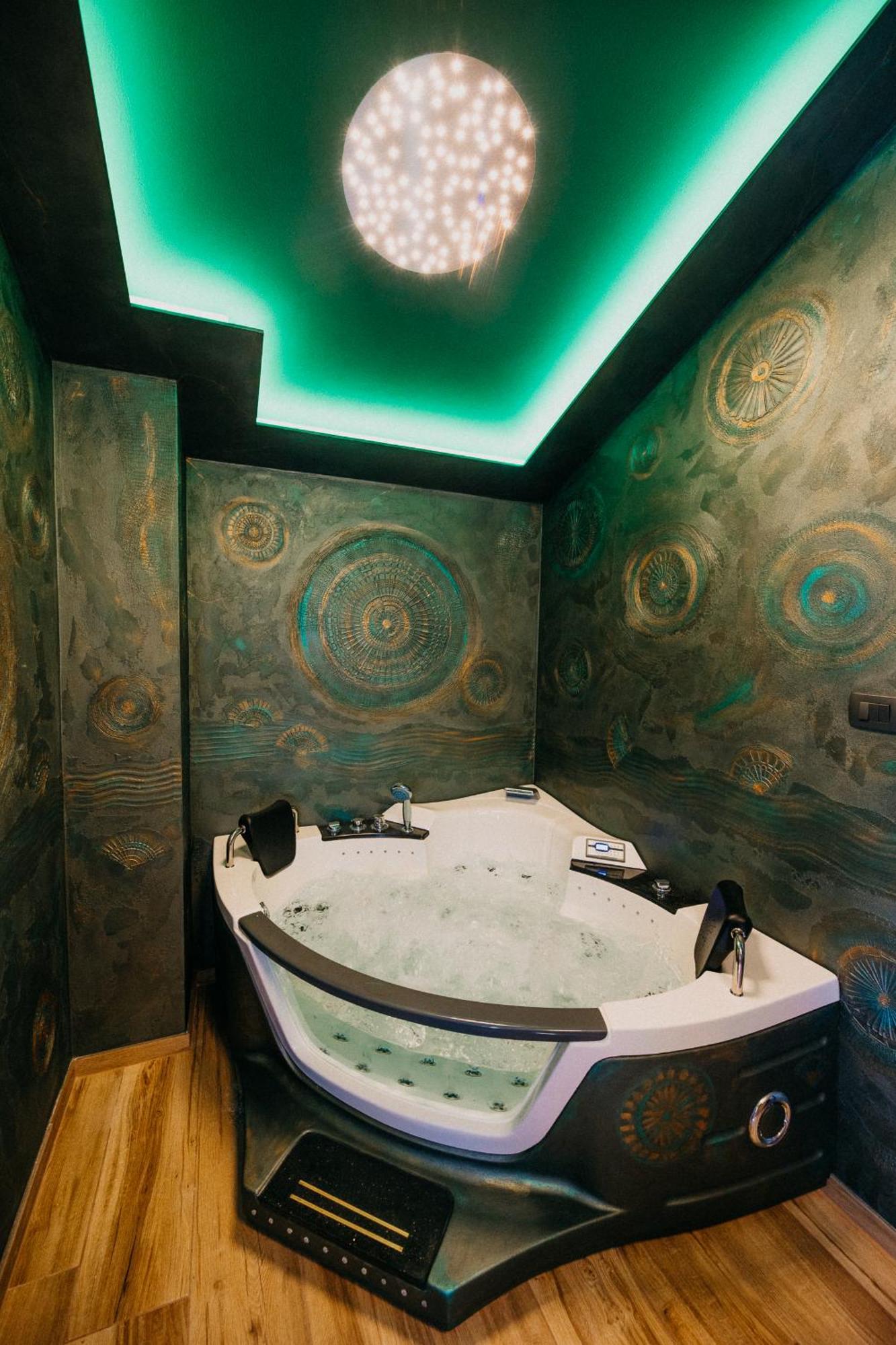 Villa Sunset Pool & Spa Apartments Zgornje Skofije Luaran gambar